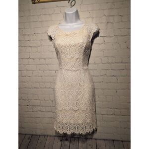 Ina lined lace fitted dress size small